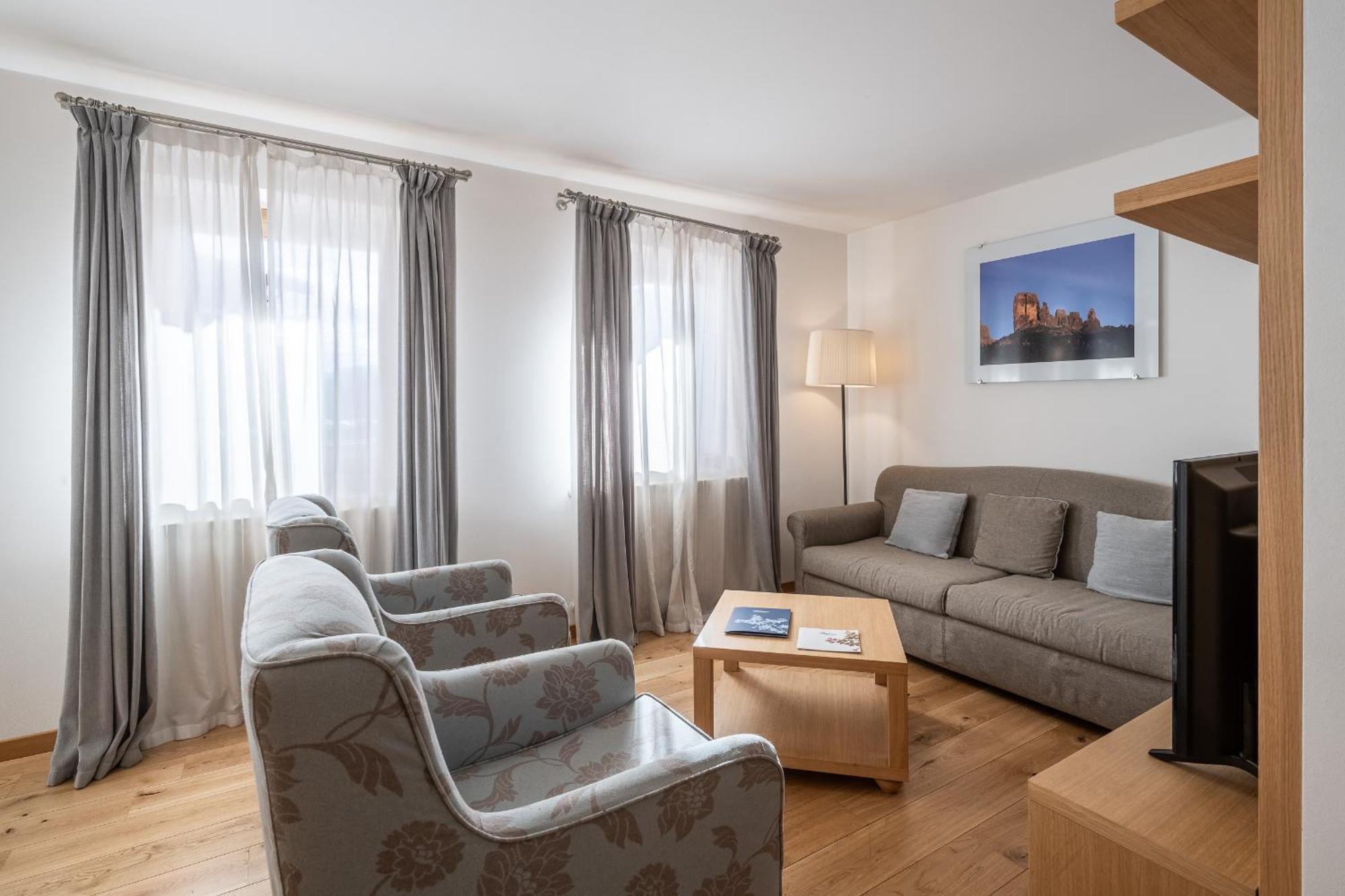 Chalet Falorie Apartment Cortina d'Ampezzo Ngoại thất bức ảnh